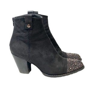 Stuart Weitzman Studgal Studded Cap Toe nubuck leather Ankle Boots 10M